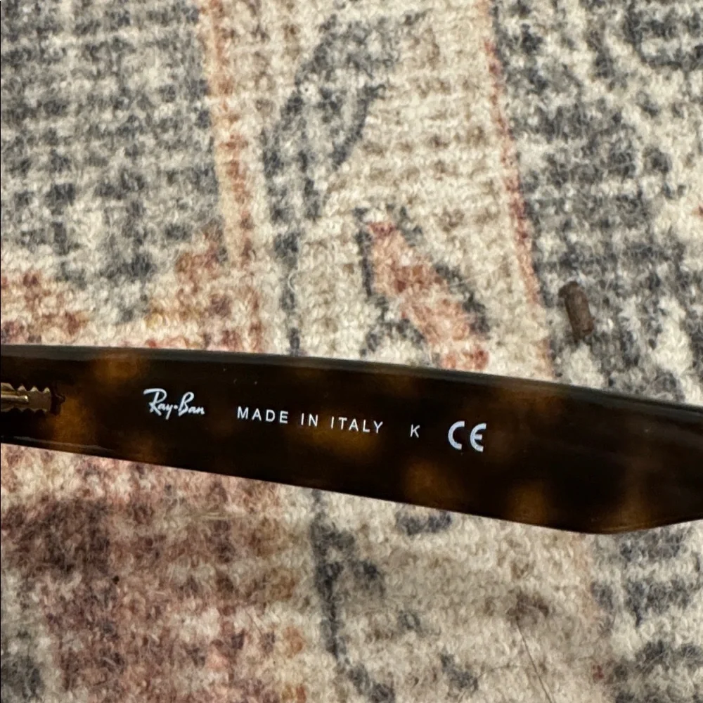 Authentic RayBan RB2132 New Wayfarer Sunglasses, Tortoise Frame, Brown Lenses - Picture 10 of 16